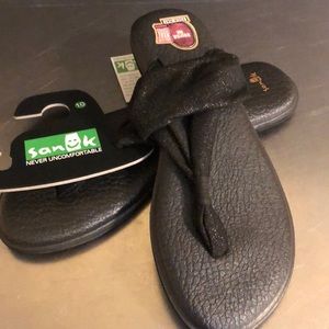 Sanuk Yoga Sling Sandals Woman’s Size 10 NWT Black